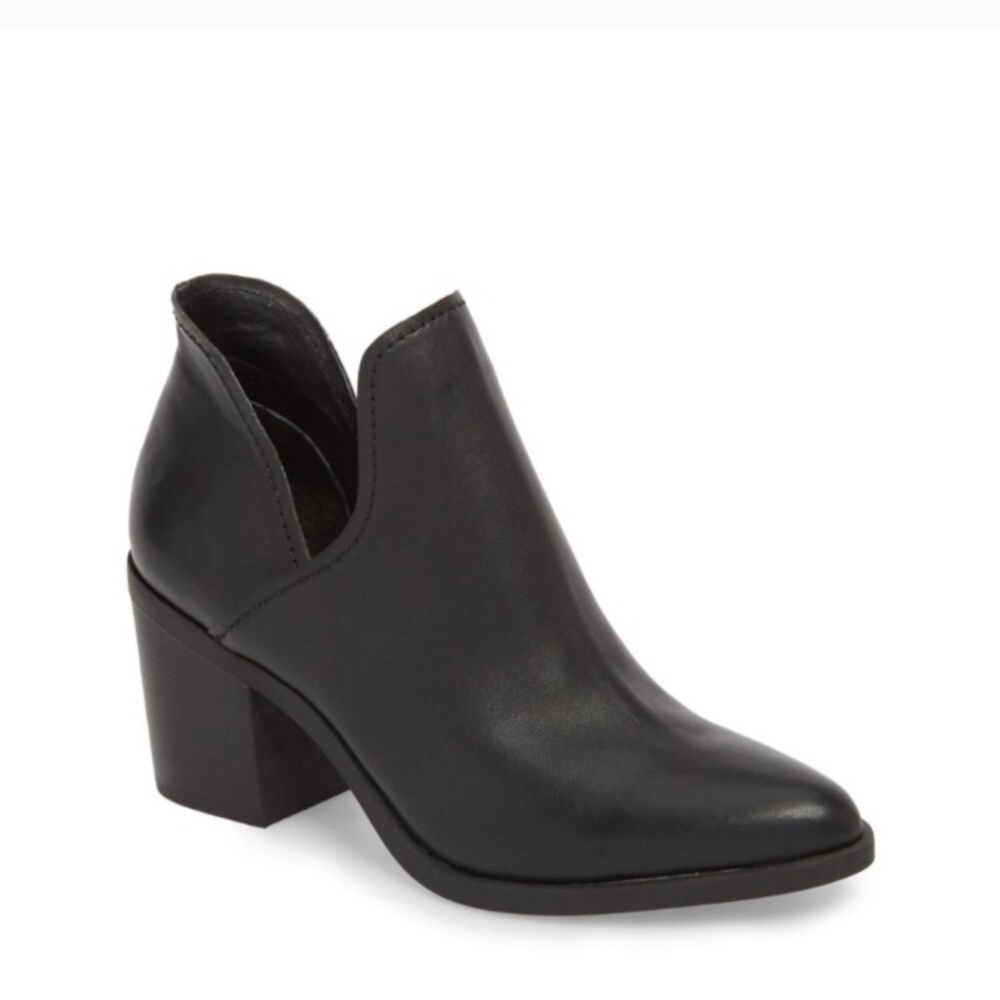 Steve Madden Petra black booties